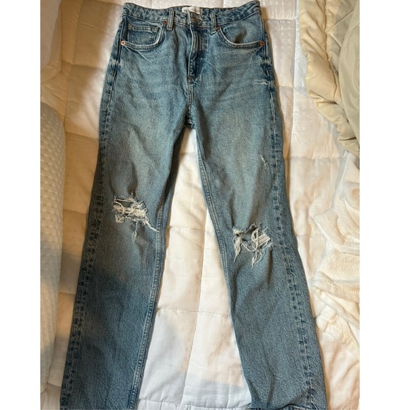ZARA Light Wash Ripped Jeans - Picture 2 of 2